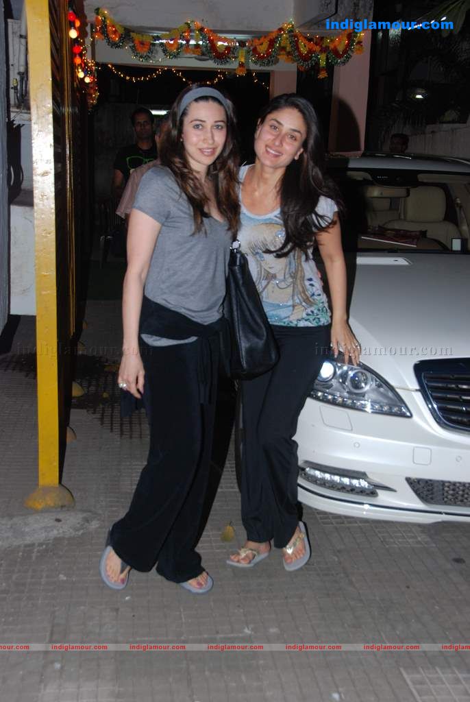 Karisma Kareena watch Golmaal Event hd photo