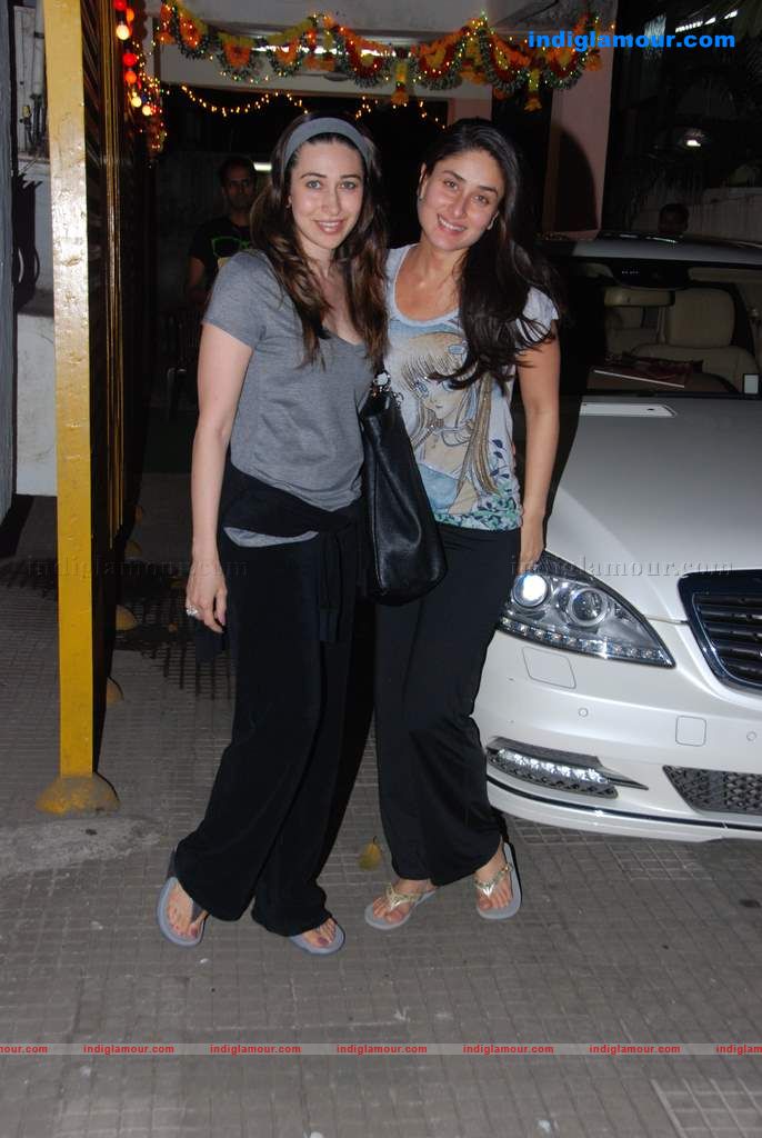 Karisma Kareena watch Golmaal Event hd photo