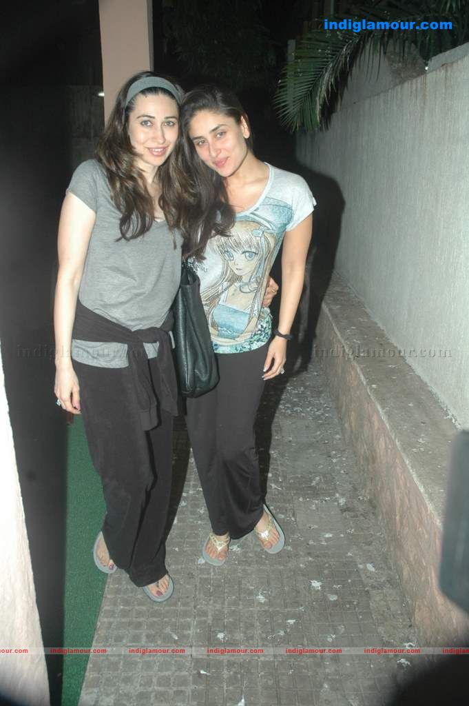 Karisma Kareena watch Golmaal Event hd photo