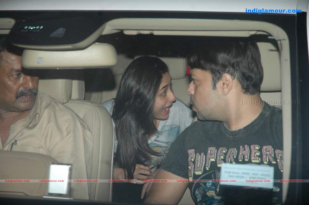 Karisma Kareena watch Golmaal Event hd photo