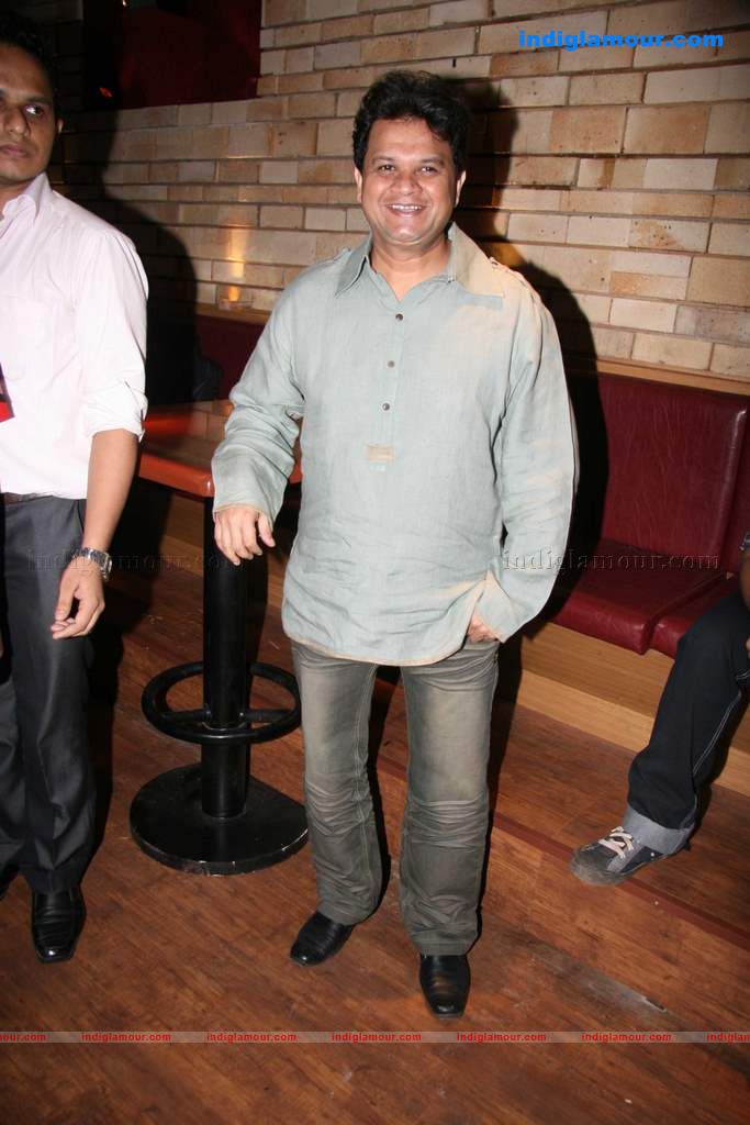 Shaan, Brinda Parekh at Asif Bhammla Diwali celebrations Event hd photo