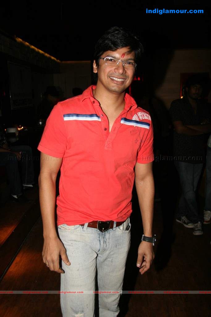 Shaan, Brinda Parekh at Asif Bhammla Diwali celebrations Event hd photo