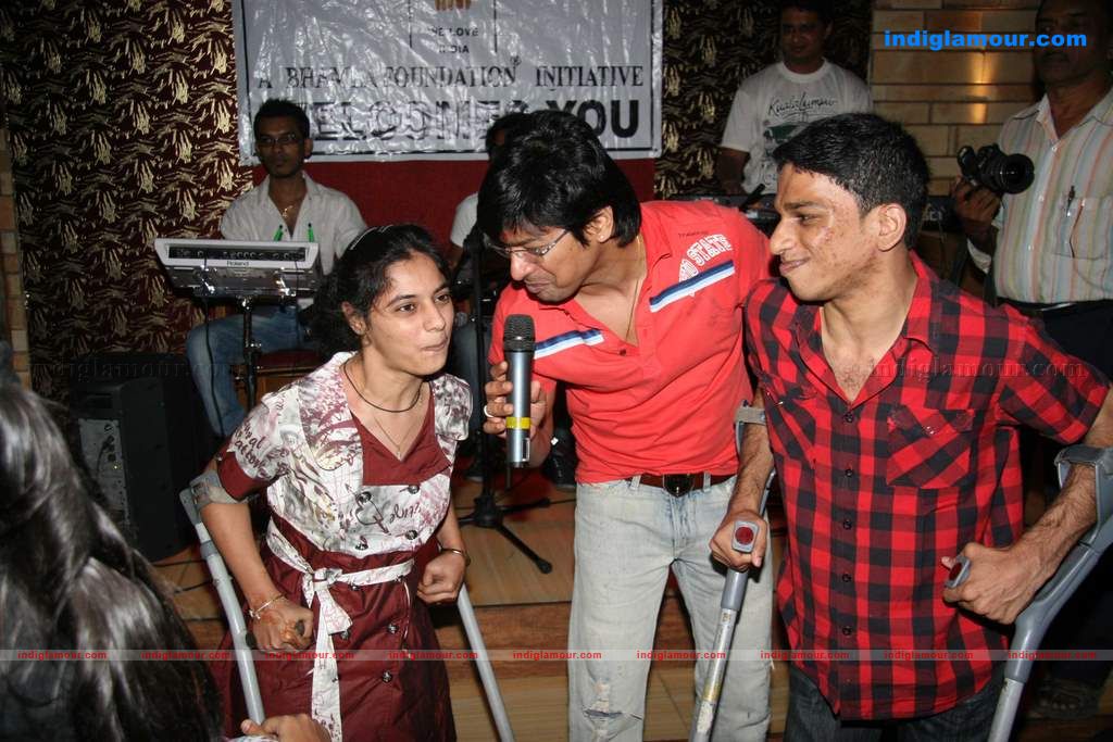 Shaan, Brinda Parekh at Asif Bhammla Diwali celebrations Event hd photo