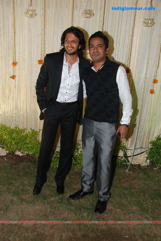 Vivek And Priyanka Oberoi's wedding reception Event hd photo