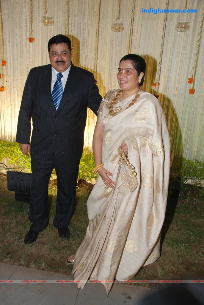 Vivek And Priyanka Oberoi's wedding reception Event hd photo