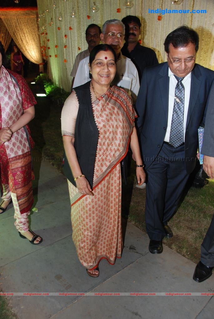 Vivek And Priyanka Oberoi's wedding reception Event hd photo