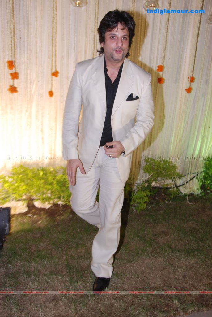Vivek And Priyanka Oberoi's wedding reception Event hd photo