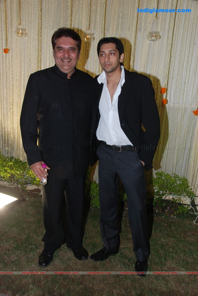 Vivek And Priyanka Oberoi's wedding reception Event hd photo