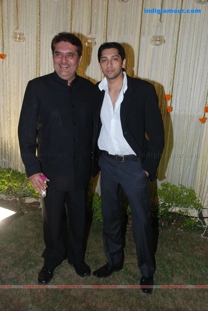 Vivek And Priyanka Oberoi's wedding reception Event hd photo