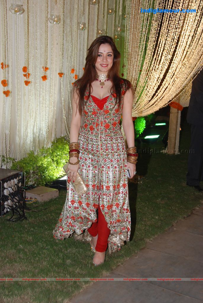 Vivek And Priyanka Oberoi's wedding reception Event hd photo