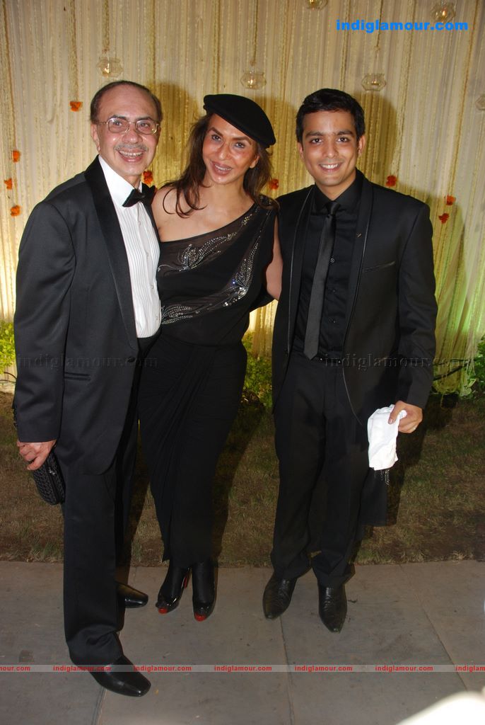 Vivek And Priyanka Oberoi's wedding reception Event hd photo