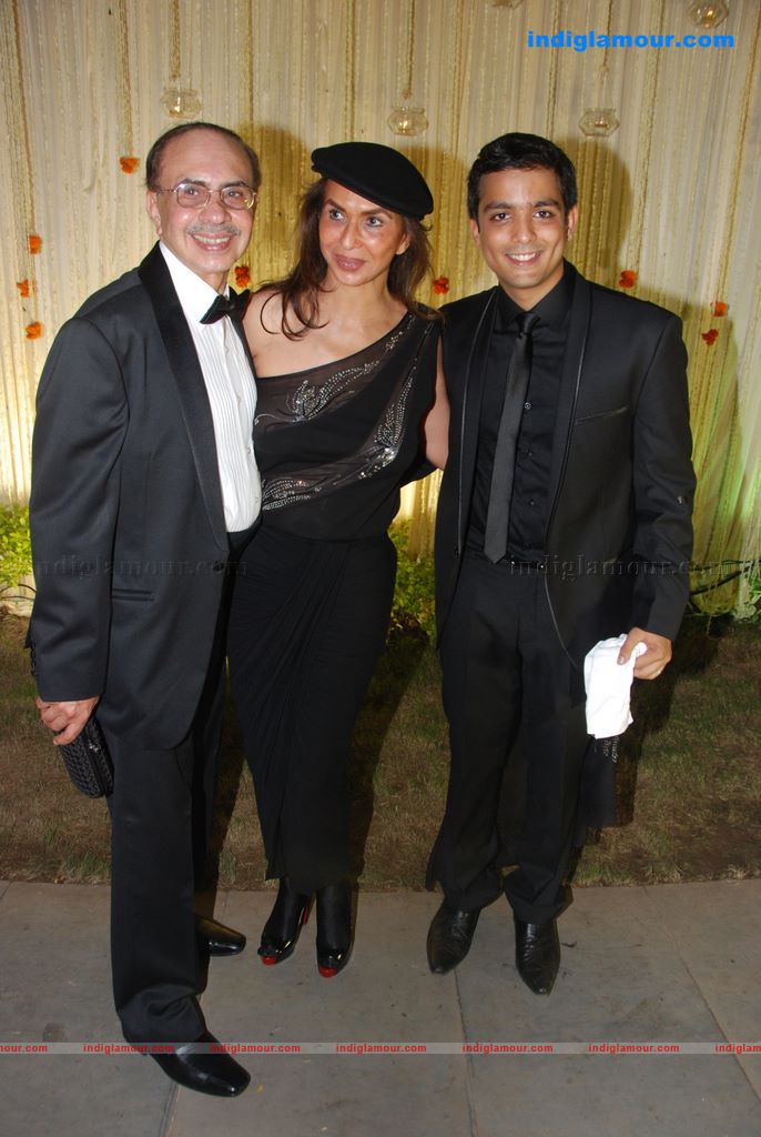 Vivek And Priyanka Oberoi's wedding reception Event hd photo