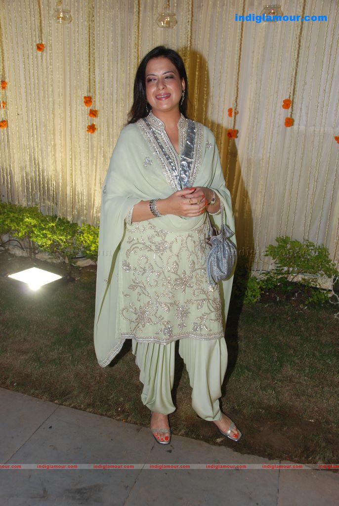 Vivek And Priyanka Oberoi's wedding reception Event hd photo