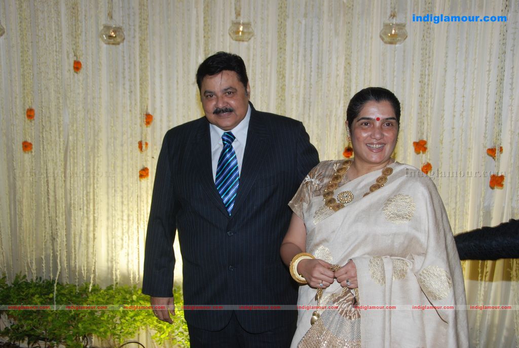 Vivek And Priyanka Oberoi's wedding reception Event hd photo