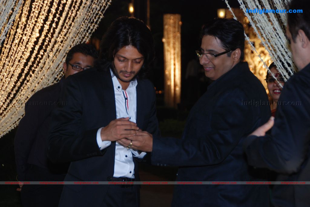 Vivek And Priyanka Oberoi's wedding reception Event hd photo