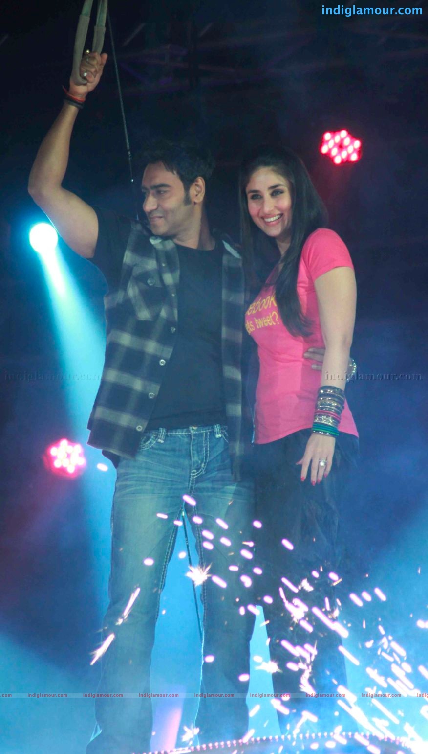 Golmal-3 team on the set of Zee tv Sa Re Ga Ma Pa Event hd photo
