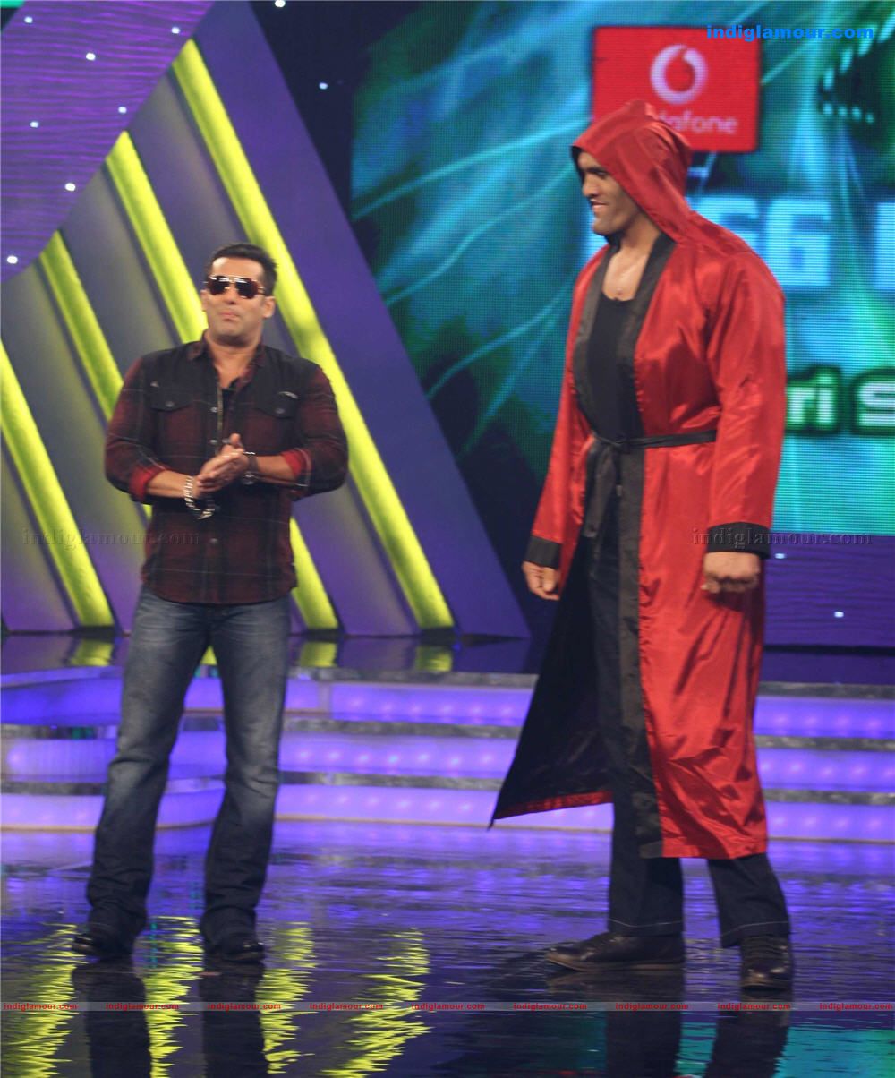 Khali made entry in the house of Big Boss photos Event hd photo