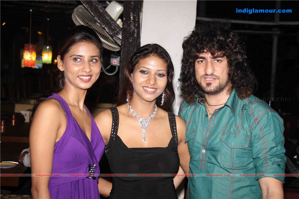 Khatron Ke Khiladi Winner Sushma Gupta Party at Sky Lounge photos Event hd photo