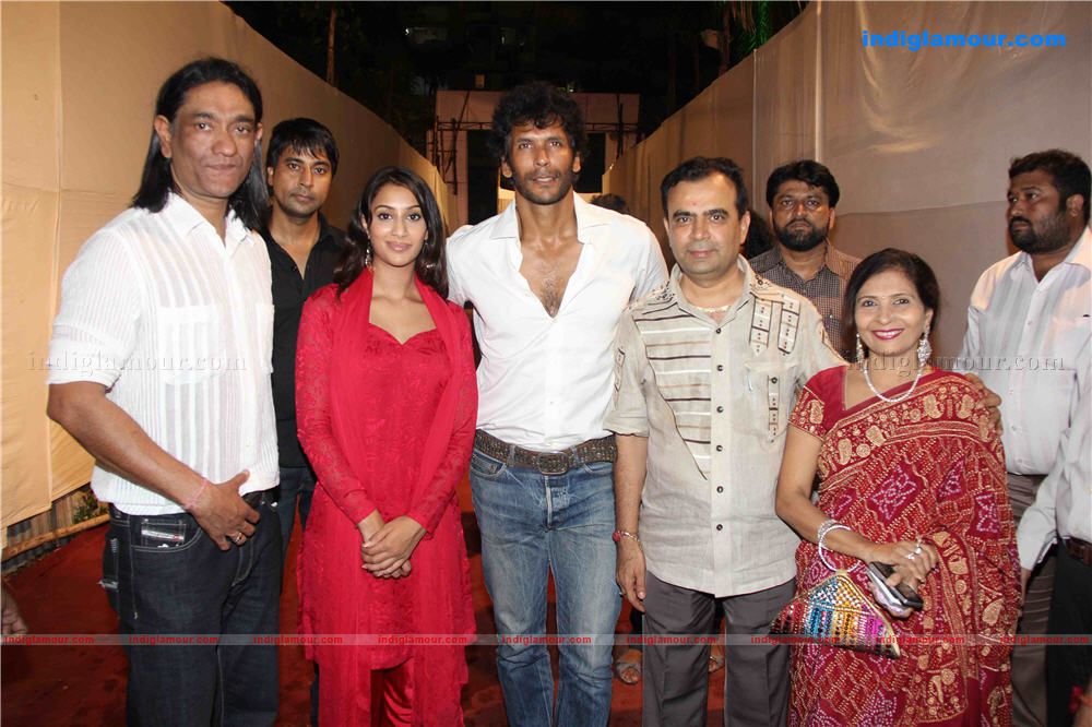 Shreyas Talpade and Rohit Shetty promotes Golmal photos Event hd photo