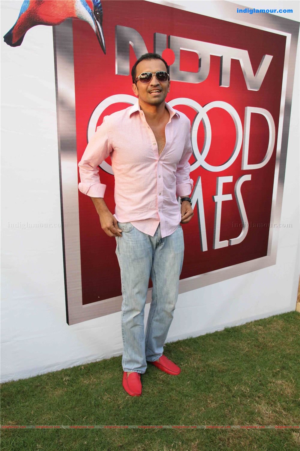 Kingfisher calender girls on location of shooting with Deepika and Sidarth Folder 1 Event hd photo
