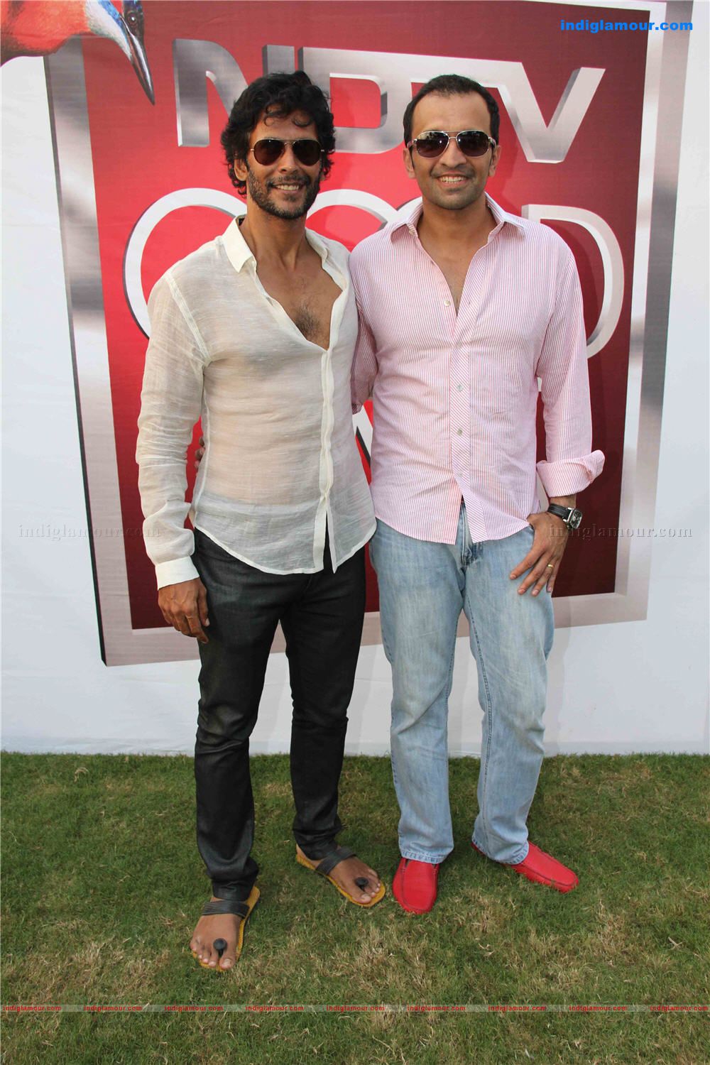 Kingfisher calender girls on location of shooting with Deepika and Sidarth Folder 1 Event hd photo