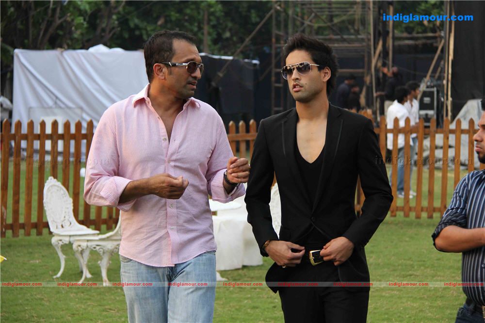 Kingfisher calender girls on location of shooting with Deepika and Sidarth Folder 1 Event hd photo