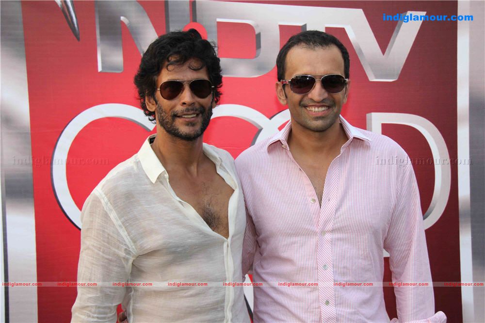 Kingfisher calender girls on location of shooting with Deepika and Sidarth Folder 1 Event hd photo