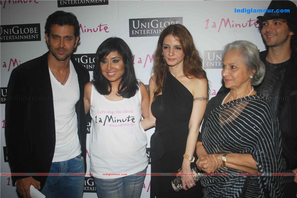 hritik roshan, fardeen khan at 1 a Minute Premier at pvr phoenix mills lower parel photos Event hd photo
