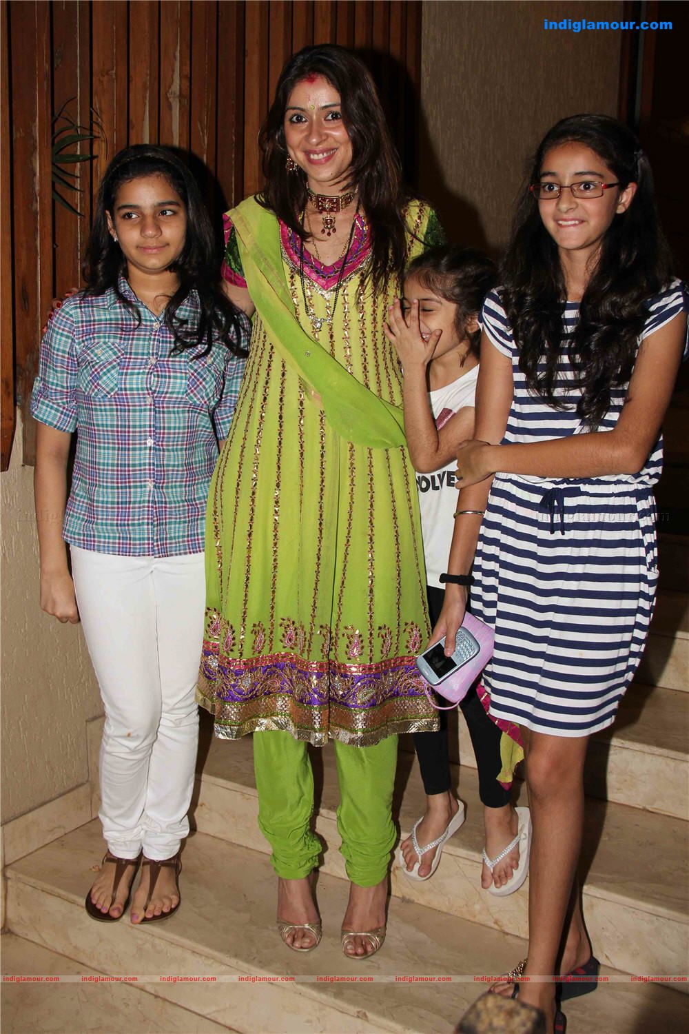 Shilpa shetty, Ravina Tondon at karva Chauth party hosted by David Dhawan Event hd photo