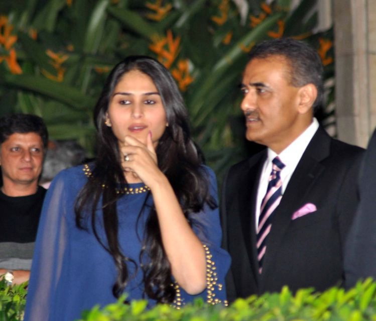 Bollywood Celebrities At Tom Cruise Welcome Party Event hd photo