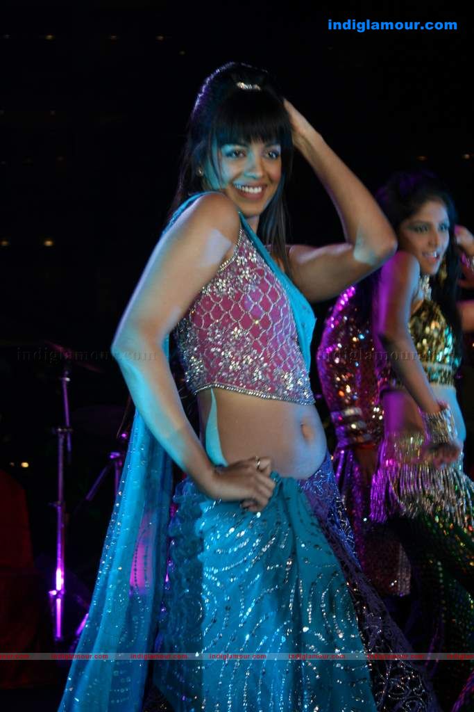 Mallika Sherawat and Mugdha perform at Sahara Star's Seduction 2011 Event hd photo