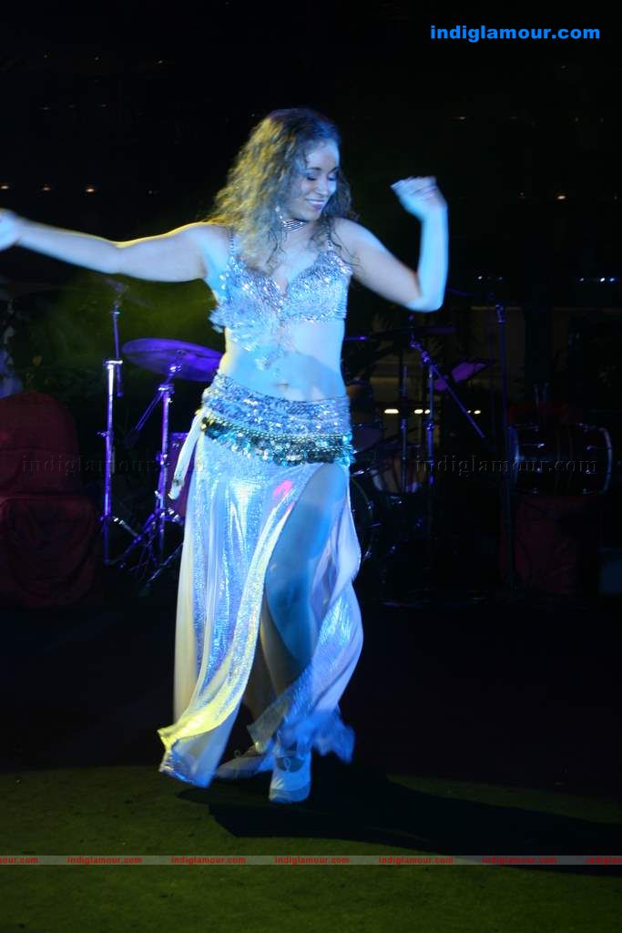 Mallika Sherawat and Mugdha perform at Sahara Star's Seduction 2011 Event hd photo