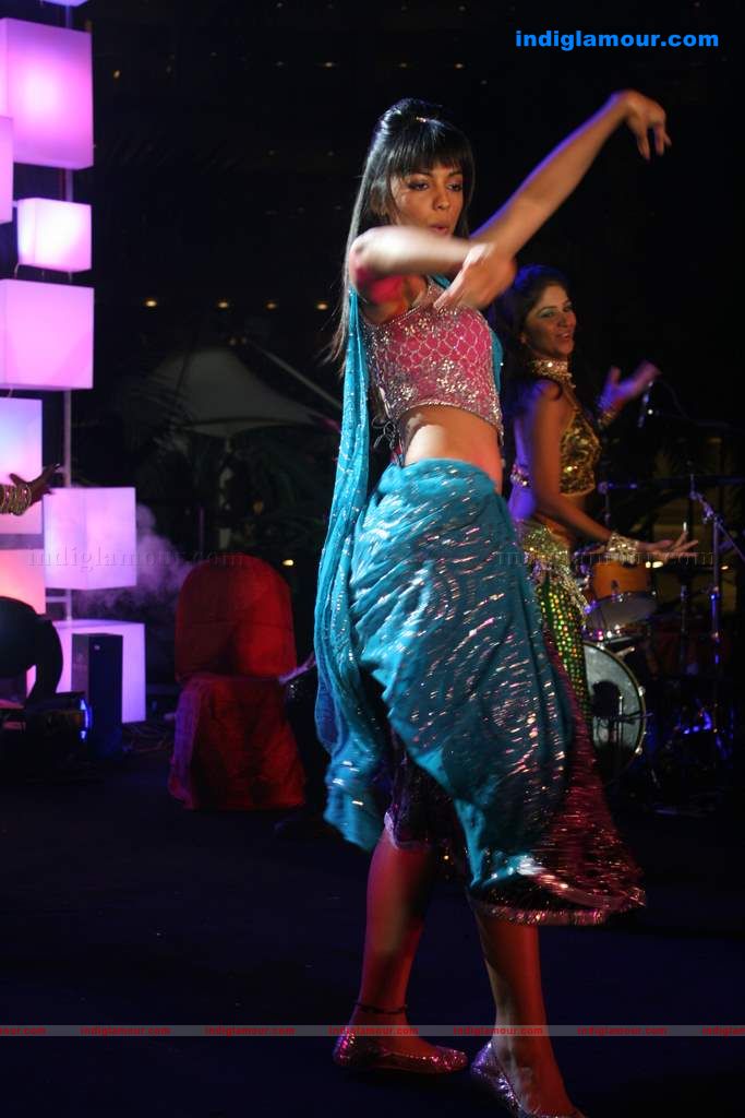 Mallika Sherawat and Mugdha perform at Sahara Star's Seduction 2011 Event hd photo