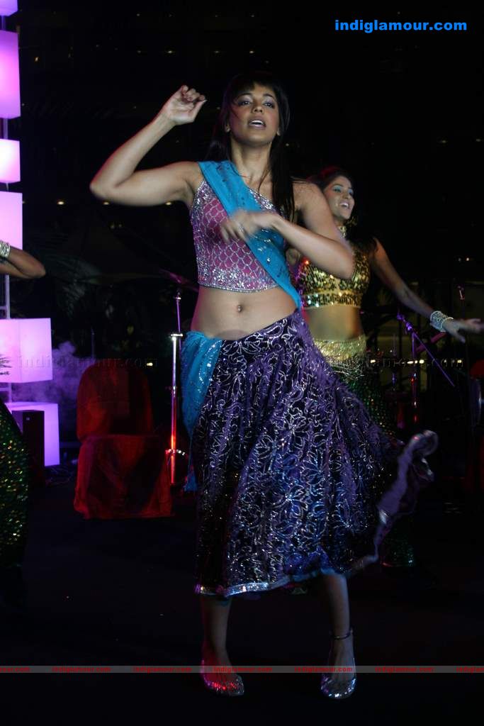 Mallika Sherawat and Mugdha perform at Sahara Star's Seduction 2011 Event hd photo