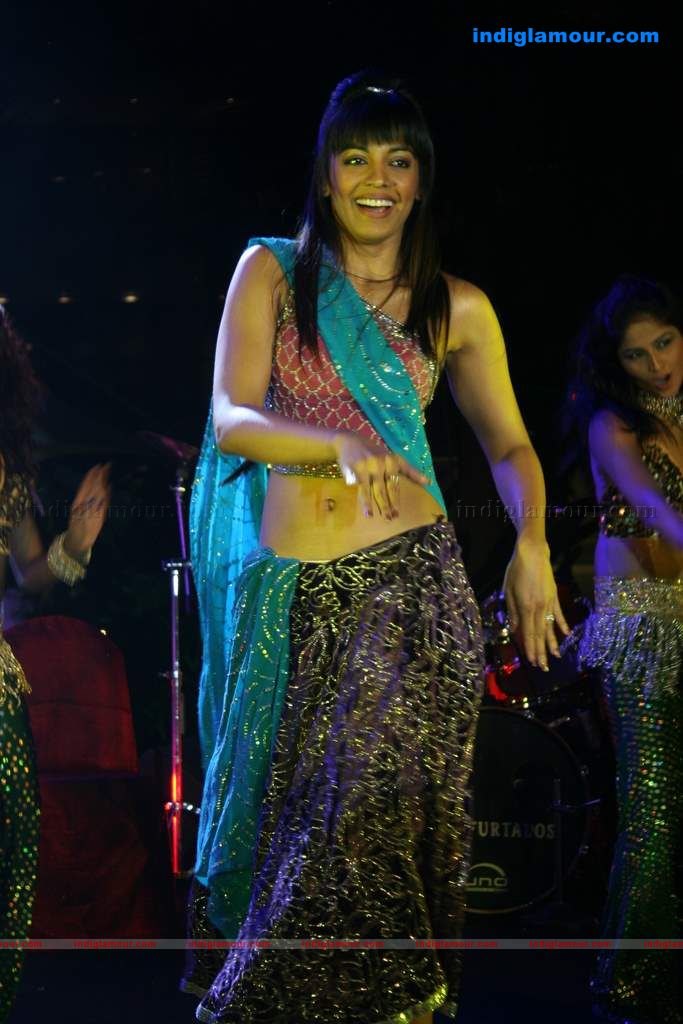 Mallika Sherawat and Mugdha perform at Sahara Star's Seduction 2011 Event hd photo