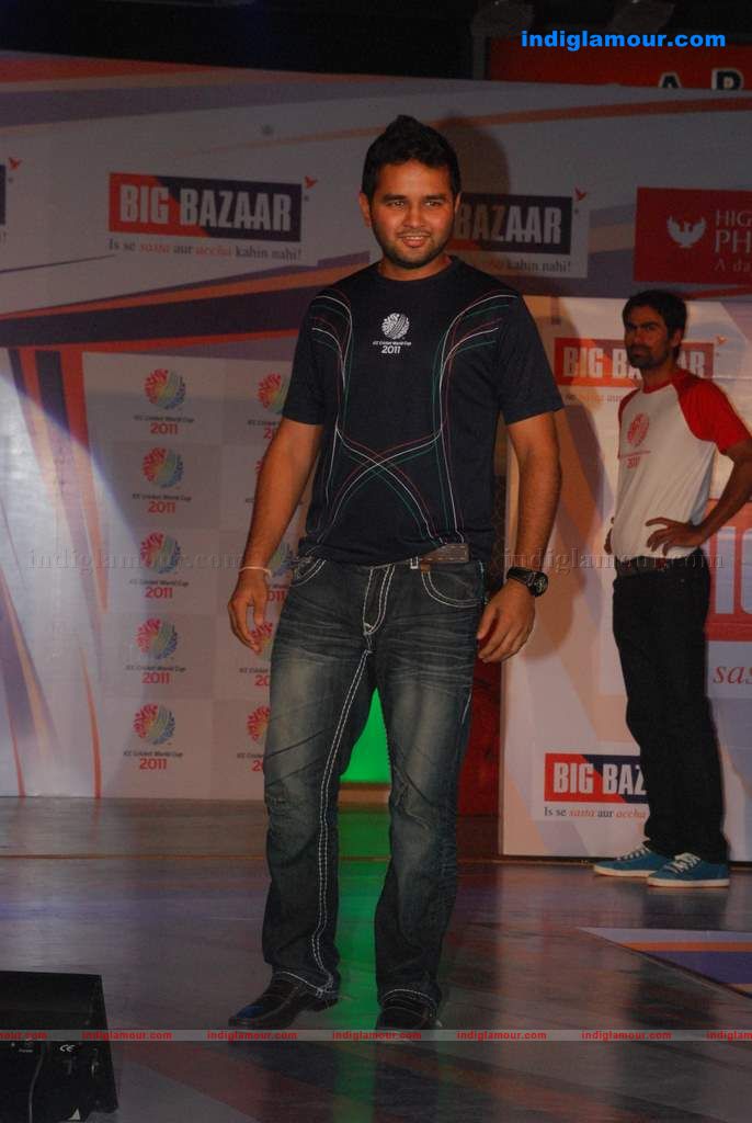 Asin at Big Bazaar Event hd photo