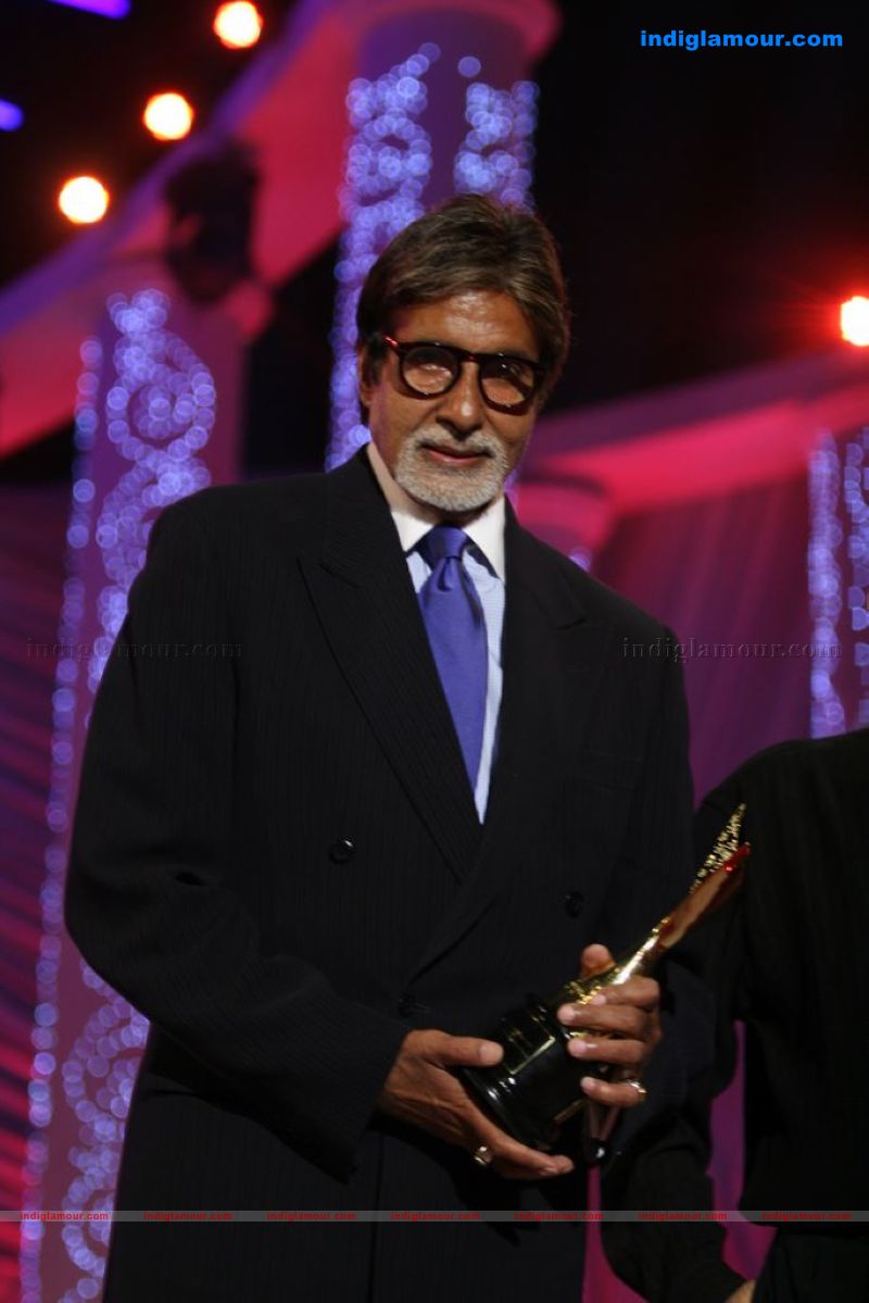 Shahrukh, BigB, Aishwarya, Priyanka and Katrina at Apsara Awards nite Event hd photo