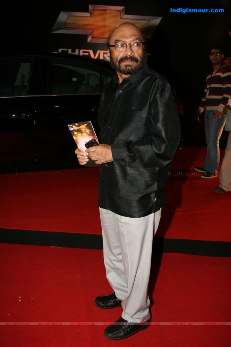 Shahrukh, BigB, Aishwarya, Priyanka and Katrina at Apsara Awards nite Event hd photo