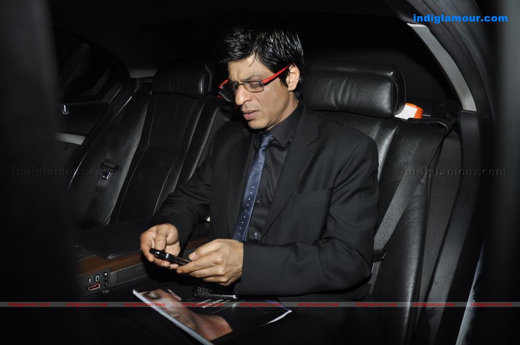 Shahrukh, BigB, Aishwarya, Priyanka and Katrina at Apsara Awards nite Event hd photo