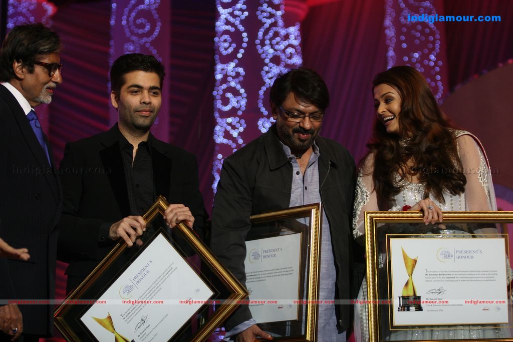 Shahrukh, BigB, Aishwarya, Priyanka and Katrina at Apsara Awards nite Event hd photo