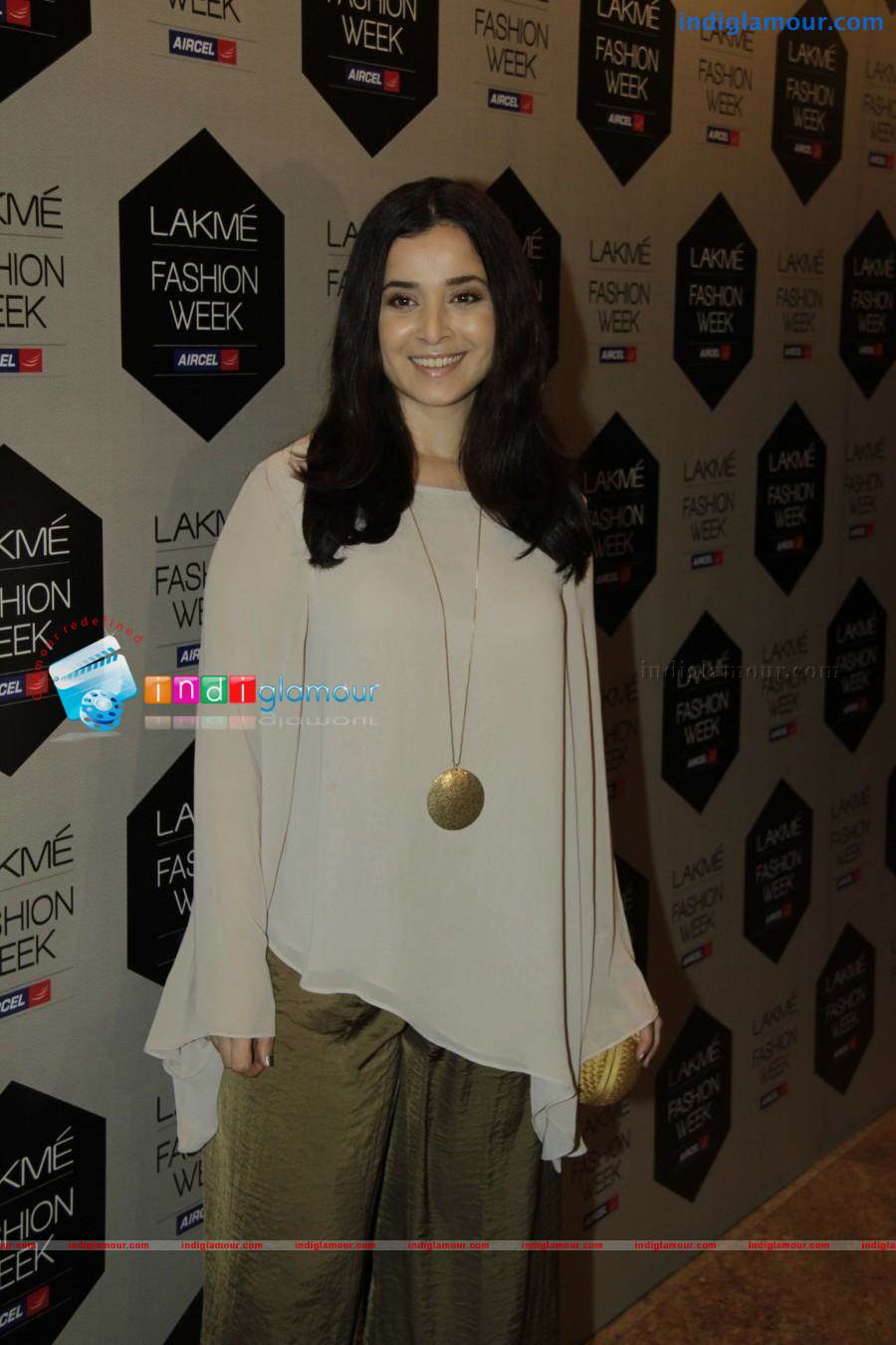 Sameera Reddy and Shushma Reddy at Lakme Fashion Week Event hd photo