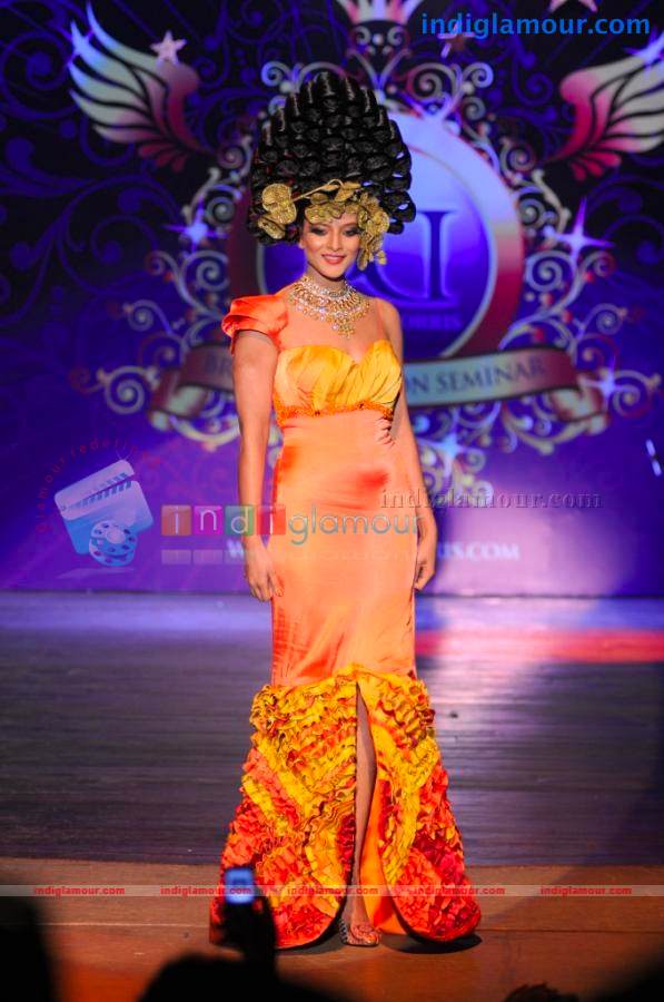 Bharat And Dorris Bridal Fashion Show 2012 Event hd photo