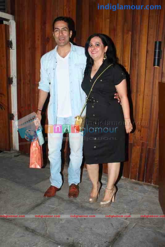 Party Of Tv Celebrity Event hd photo