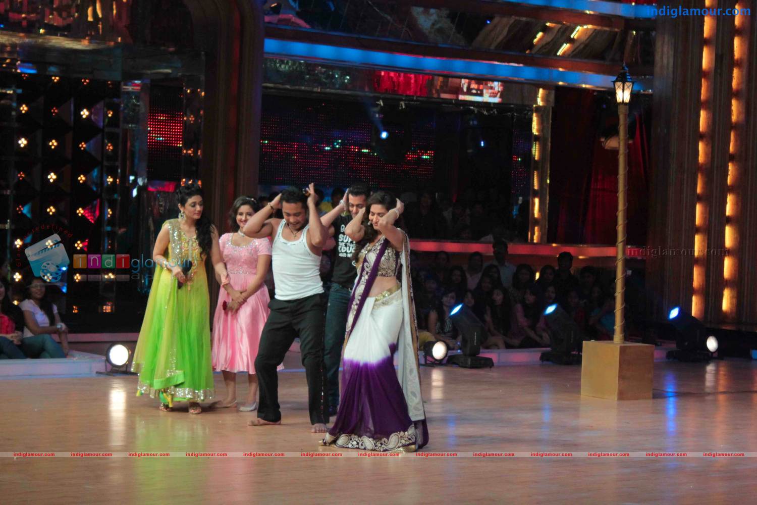 Salman Khan Katrina At Jhalak Dikhla Jaa Sets Event hd photo