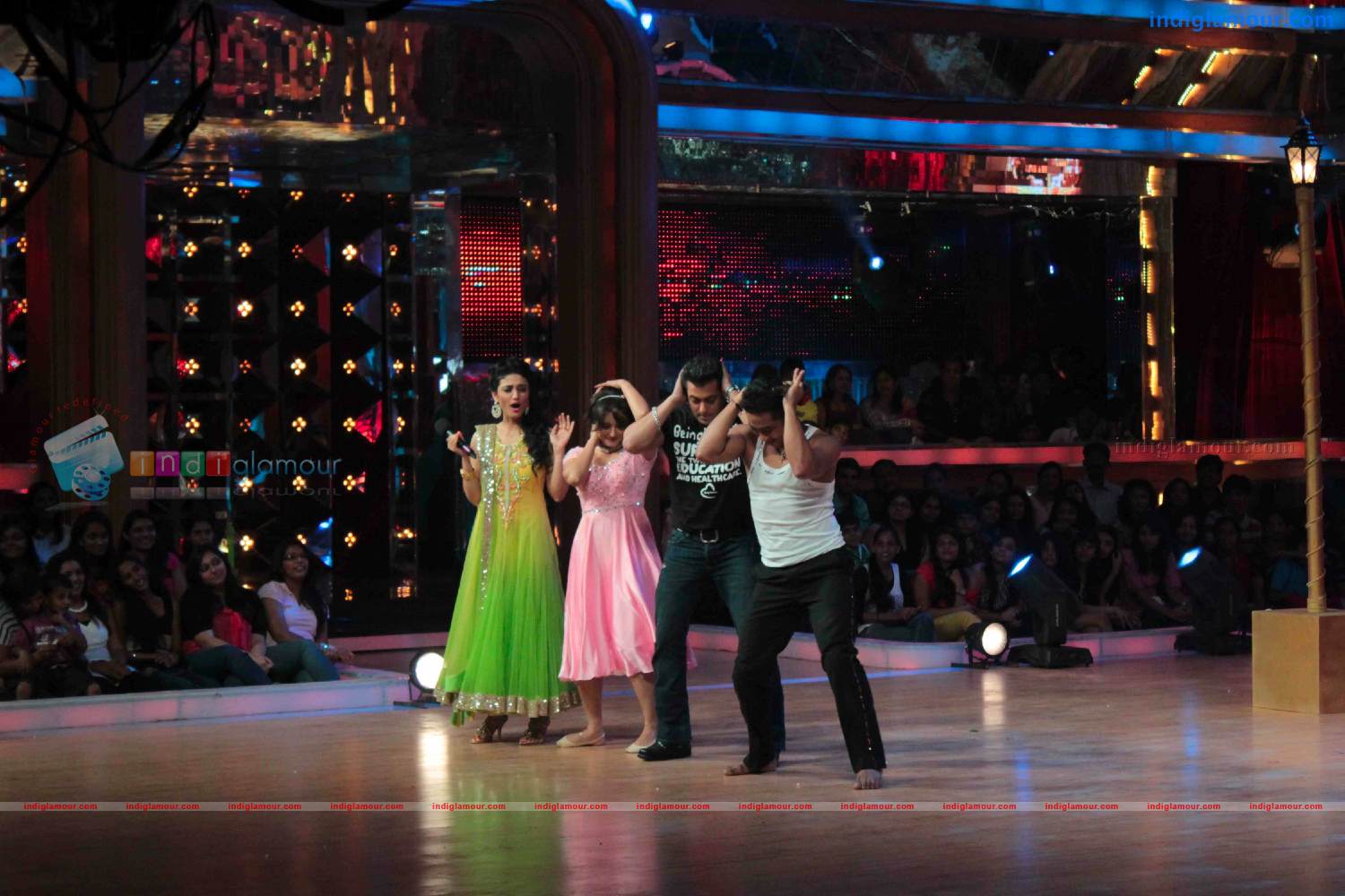 Salman Khan Katrina At Jhalak Dikhla Jaa Sets Event hd photo