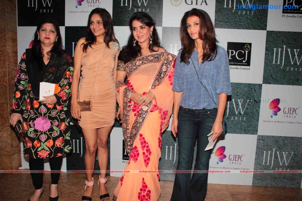 Celebs At India International Jewellery Week 2012 Event hd photo