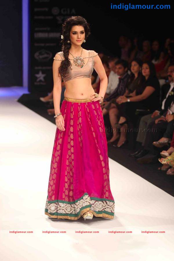 Golecha Jewels Show At India International Jewellery Week Event hd photo