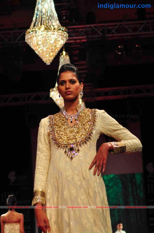 IIJW BETI By Gitanjali In Association With Gr8 Event hd photo