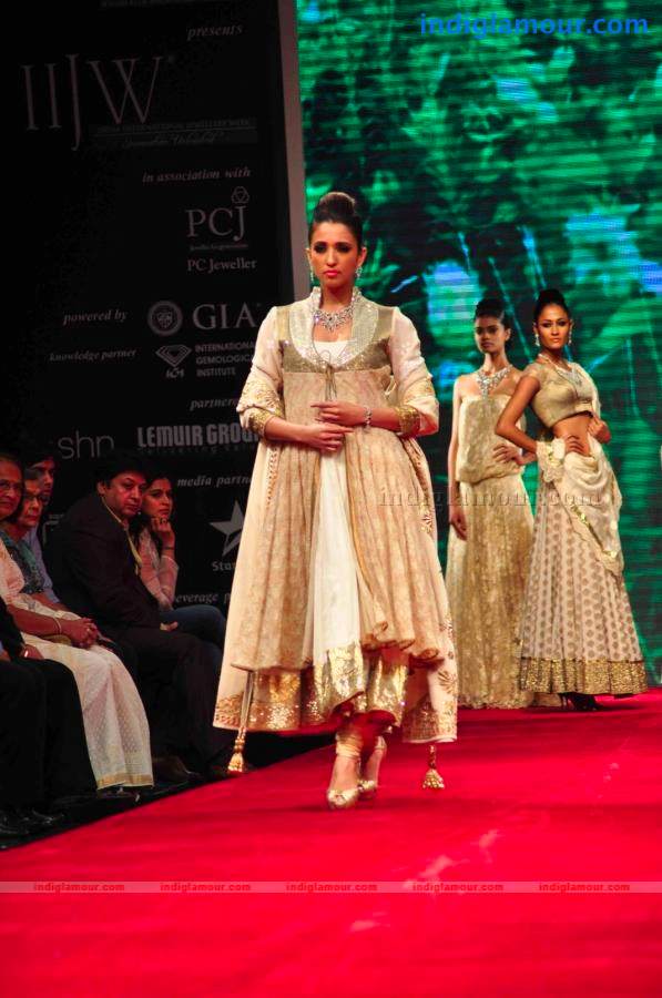 IIJW BETI By Gitanjali In Association With Gr8 Event hd photo