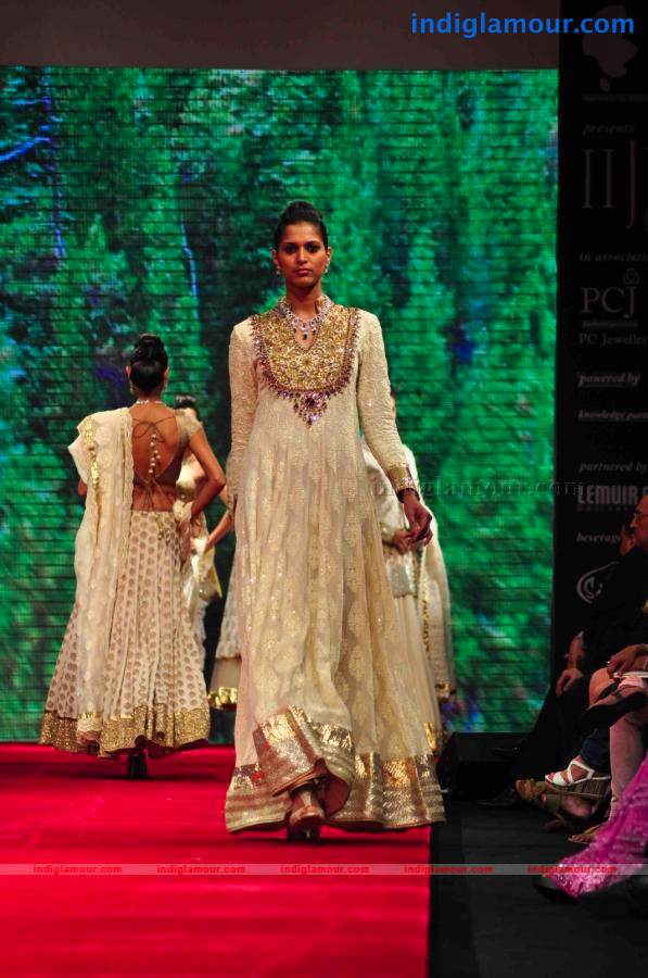 IIJW BETI By Gitanjali In Association With Gr8 Event hd photo